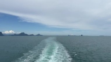 Deniz kumu ve günbatımı Samui Tayland.