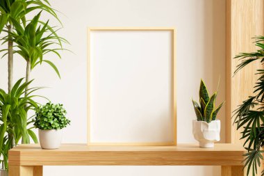 Basit ve modern boş bir ahşap çerçeve bir masanın üzerinde, tasarımınızı, fotoğrafınızı ya da sanatınızı eklemek için hazır - 3D görüntüleme
