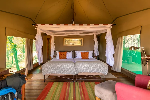 纳米比亚Ongava私营野生动物保护区室内帐篷营地 — 图库照片