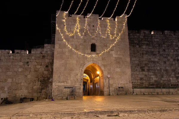 Ворота Ирода Цветы Ночью Один Ворот Старый Город Иерусалима Израиль — стоковое фото