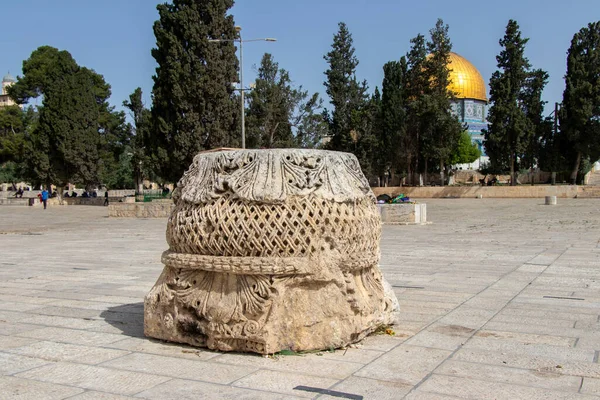 Ancient Column Heads Courtyard Aqsa Mosque Jerusalem City — Stock Photo, Image