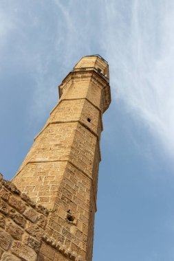 Eski Yafo şehrindeki Büyük Mahmoudiya Camii 'nin minaresi. Tel-Aviv, İsrail.