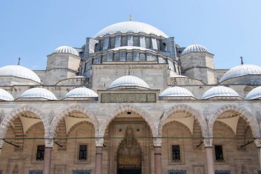 İstanbul 'daki Süleyman Camii. Osmanlı mimari arka plan fotoğrafı. İstanbul Türkiye