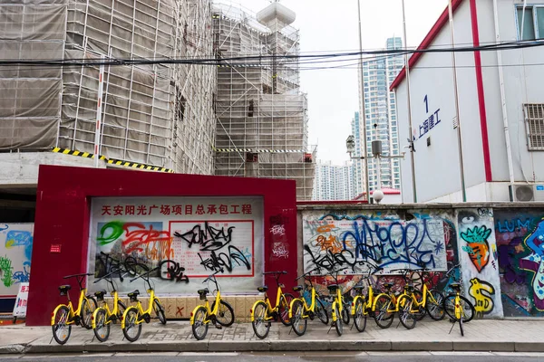Město Umění Graffiti Kryté Zdi Architektonické Zázraky Kolo Pulzujícím Městském — Stock fotografie