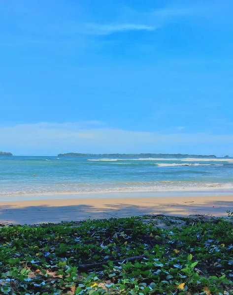 Schöner Strand Mit Launischem Himmel Sommerurlaub Reise Urlaub Hintergrundkonzept Luxusreisen — Stockfoto
