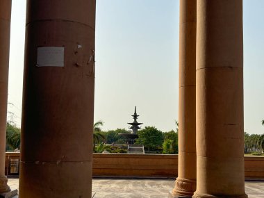 Ambedkar Parkı olarak da bilinen Rashtriya Dalit Prerna Sthal, Hindistan 'ın Uttar Pradesh kentinde yer alan ünlü bir turizm merkezidir.