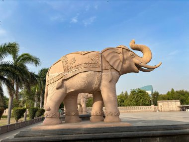 Ambedkar Parkı olarak da bilinen Rashtriya Dalit Prerna Sthal, Hindistan 'ın Uttar Pradesh kentinde yer alan ünlü bir turizm merkezidir.