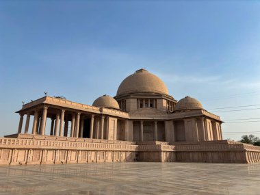 Ambedkar Parkı olarak da bilinen Rashtriya Dalit Prerna Sthal, Hindistan 'ın Uttar Pradesh kentinde yer alan ünlü bir turizm merkezidir.
