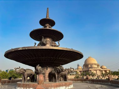 Ambedkar Parkı olarak da bilinen Rashtriya Dalit Prerna Sthal, Hindistan 'ın Uttar Pradesh kentinde yer alan ünlü bir turizm merkezidir.