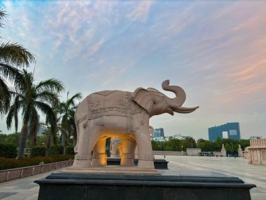 Ambedkar Parkı olarak da bilinen Rashtriya Dalit Prerna Sthal, Hindistan 'ın Uttar Pradesh kentinde yer alan ünlü bir turizm merkezidir.