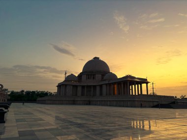 Ambedkar Parkı olarak da bilinen Rashtriya Dalit Prerna Sthal, Hindistan 'ın Uttar Pradesh kentinde yer alan ünlü bir turizm merkezidir.