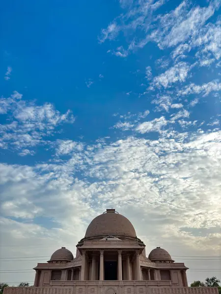 Ambedkar Parkı olarak da bilinen Rashtriya Dalit Prerna Sthal, Hindistan 'ın Uttar Pradesh kentinde yer alan ünlü bir turizm merkezidir.