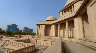 Ambedkar Parkı olarak da bilinen Rashtriya Dalit Prerna Sthal, Hindistan 'ın Uttar Pradesh kentinde yer alan ünlü bir turizm merkezidir.