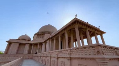 Ambedkar Parkı olarak da bilinen Rashtriya Dalit Prerna Sthal, Hindistan 'ın Uttar Pradesh kentinde yer alan ünlü bir turizm merkezidir.