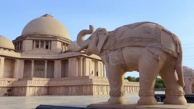 Ambedkar Parkı olarak da bilinen Rashtriya Dalit Prerna Sthal, Hindistan 'ın Uttar Pradesh kentinde yer alan ünlü bir turizm merkezidir.