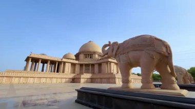 Ambedkar Parkı olarak da bilinen Rashtriya Dalit Prerna Sthal, Hindistan 'ın Uttar Pradesh kentinde yer alan ünlü bir turizm merkezidir.