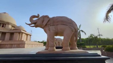 Ambedkar Parkı olarak da bilinen Rashtriya Dalit Prerna Sthal, Hindistan 'ın Uttar Pradesh kentinde yer alan ünlü bir turizm merkezidir.