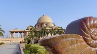 Ambedkar Parkı olarak da bilinen Rashtriya Dalit Prerna Sthal, Hindistan 'ın Uttar Pradesh kentinde yer alan ünlü bir turizm merkezidir.