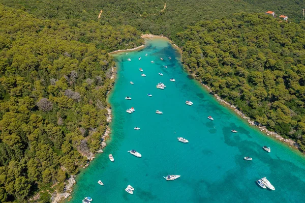 Baia Cifutna Sull Isola Rab Croazia Con Una Spiaggia Barche — Foto Stock