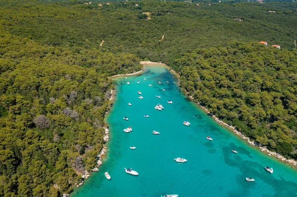 Cifutna Bay Ostrově Rab Chorvatsko Pláží Čluny — Stock fotografie
