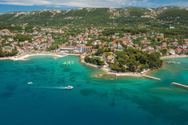 Hırvatistan 'daki Rab Adası, Adriyatik Denizi' nin havadan görünüşü