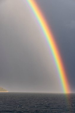 Hırvatistan 'ın Adriyatik Denizi' nde bir gökkuşağı