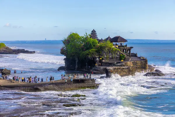 Endonezya, Bali 'deki temerrüt Tanah tapınağı