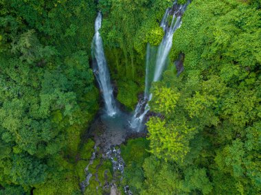 Endonezya 'daki Bali Adası' ndaki Sekumpul Şelalesi 'nin hava manzarası