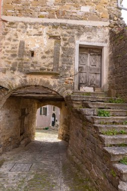 Hırvatistan 'ın Istra kentindeki Oprtalj kasabası