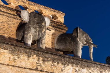 Wat Chedi Luang Tapınağı, Chiang Mai, Tayland