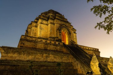 Wat Chedi Luang Tapınağı, Chiang Mai, Tayland
