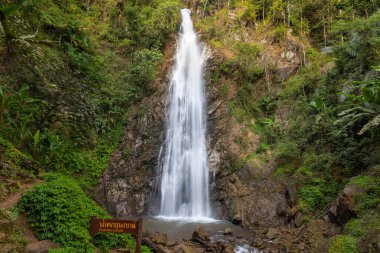 Kuzey Tayland 'daki Khun Korn Şelalesi