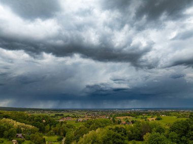 Hırvatistan 'da Dramatik Gökyüzünün Hava Görüntüsü