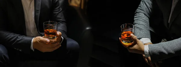 Closeup Businessmen Holding Glass Whiskey — Stock Photo, Image
