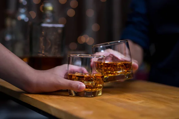 Whisky Przyjazną Imprezę Barze Lub Restauracji — Zdjęcie stockowe