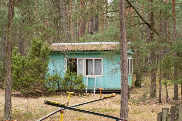 Case Mobile Din Lemn Abandonate Într Stațiune Vacanță Uitată Abandonată — Fotografie, imagine de stoc