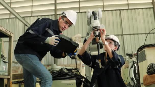 Architect Team Male Female Electronic Technicians Operating Electric Welding Robot — Vídeos de Stock