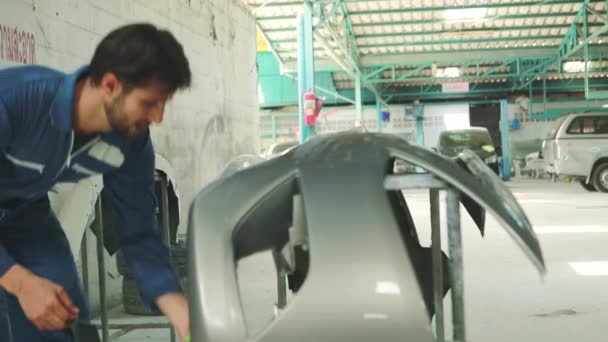 Roboty Zakresie Polerowania Samochodów Garażu Roboty Zakresie Polerowania Samochodów Garażurobotnik — Wideo stockowe