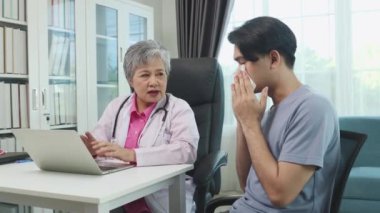 Kadın doktor, hasta olan ve onu muayene etmek için burnu akan erkek hastaya tedavi ve teşhis koyuyor ve klinikte tıbbi sertifika talep ediyor: Adam doktora gitmek için izin alıyor.