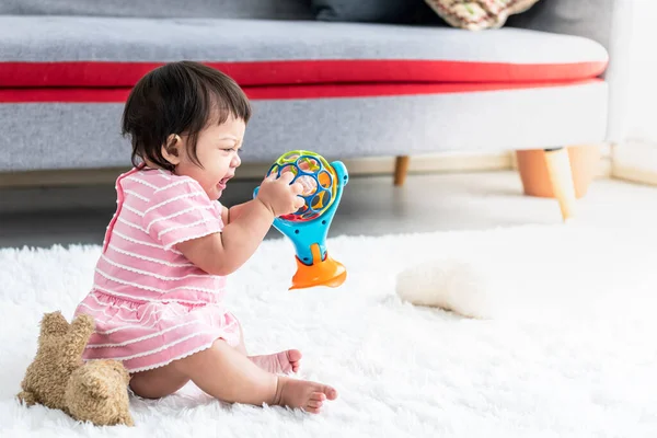 Month Old Baby Girl Sitting Floor Playing Toys Which Development — Stock Photo, Image