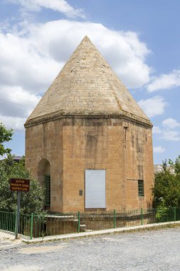 HARPUT - ELAZIG - TURKEY, 16 Haziran 2023: Elazığ 'ın Harput ilçesindeki Seyyid Baba Mansur' un Mezarı.