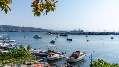 Zonguldak Eregli, 1 Eylül 2024, Zonguldak, Karadeniz kıyısındaki balıkçı limanından görüntü