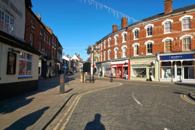 Uttoxeter, Staffordshire, İngiltere 'deki ana cadde sahnesi.