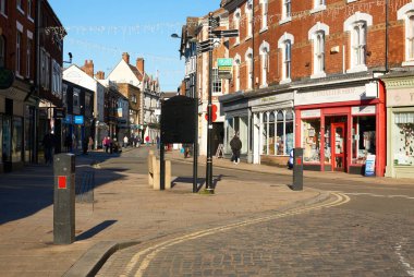 Uttoxeter, Staffordshire, İngiltere 'deki ana cadde sahnesi.