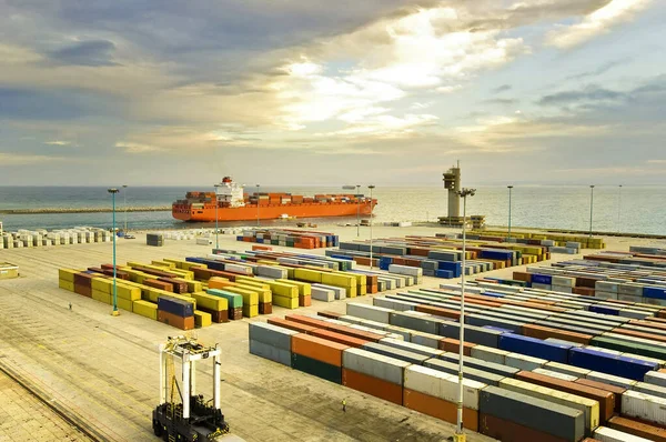 Scheepvaartcontainers Een Vrachtdok — Stockfoto
