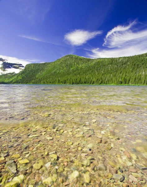 Чистая Вода Горном Озере — стоковое фото