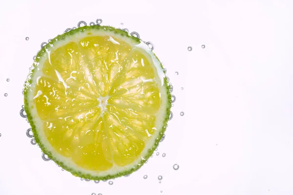 Macro Photo Lime Slice Water Bubbles Isolated White Background Freshness — Stock Photo, Image