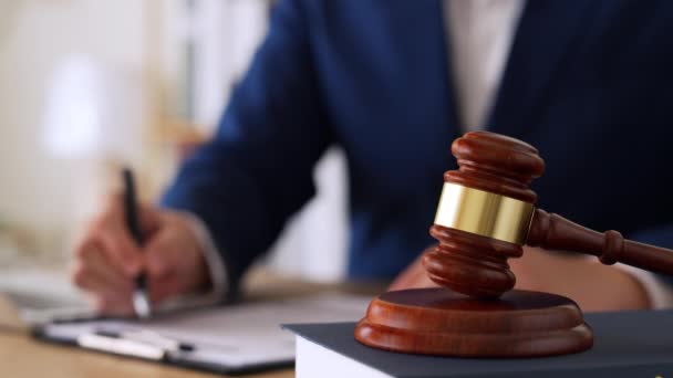Attorney Office Signing Regulations Justice Hammer Set Front Civil Rights — Vídeo de stock