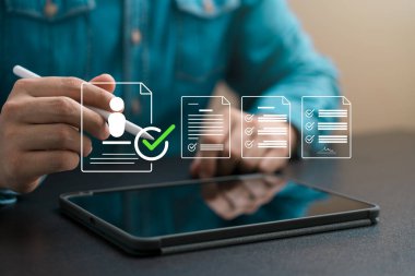 Yöneticiler ve insan kaynakları yönetimi. etkin organizasyonel yapılar, eğitim ve en yüksek performans için istihdam.