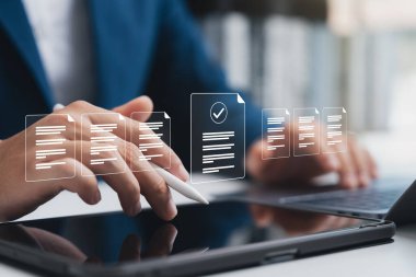 Akıllı Belge Denetim Listesi, Tablet Kullanan İşadamı ve Dijital Elektronik Belge, Standartlaştırma, Sertifika Yönetimi, Belge Onayı, Dijital form.